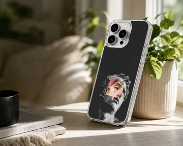 Aesthetic abstract art with intricate design elements on phone case — Lifestyle