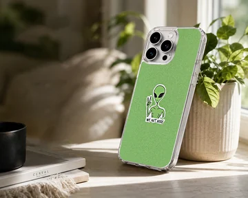 Aliens cartoon with peace sign on green background phone case — Lifestyle