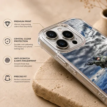 Military action scene with soldiers in camouflage on phone case — Info