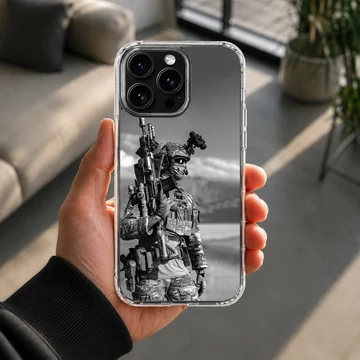 Photographic phone case featuring army soldier design — Lifestyle