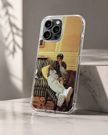 Basketball action scene depicted on phone case — Hero