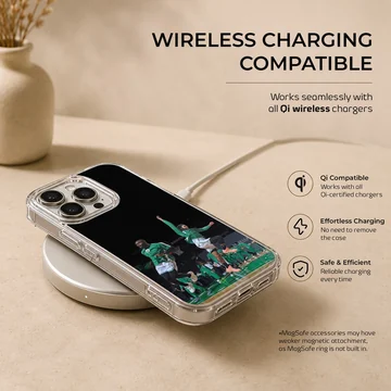 Basketball players in action on the court, phone case — Charging