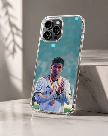 Photo of a football star Bellingham on a phone case — Hero