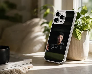Bellingham football player portrait on phone case — Lifestyle