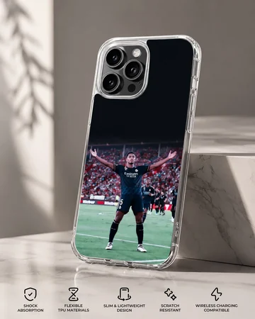 Football player Bellingham celebrating on the field, phone case — Specs