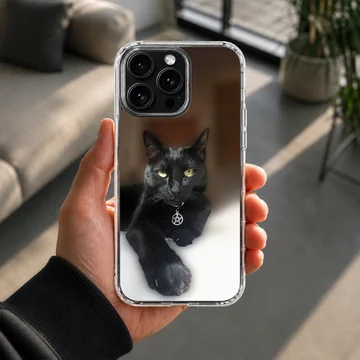 Photographic black cat with pentacle charm phone case — Lifestyle