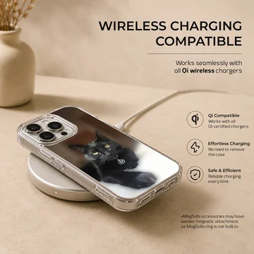 Photographic black cat with pentacle charm phone case — Charging