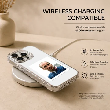 Photographic portrait of Bobby Charlton on phone case — Charging