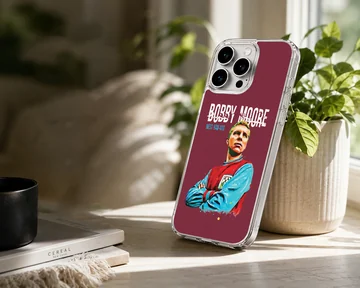 Bobby Moore tribute digital illustration on phone case — Lifestyle
