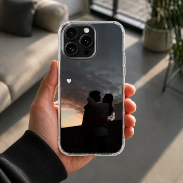 Romantic silhouette phone case featuring a couple against a sunset — Lifestyle