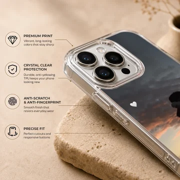 Romantic silhouette phone case featuring a couple against a sunset — Info