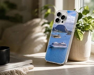 Beautiful cruise ship sailing on turquoise water with mountains in the background, phone case — Lifestyle